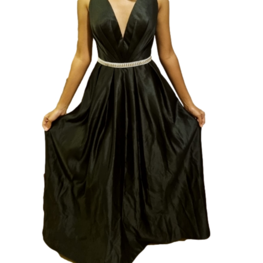 JOLENE‎ FORMAL OCCASION DRESS 👗 Black with  crystal studs sz 8